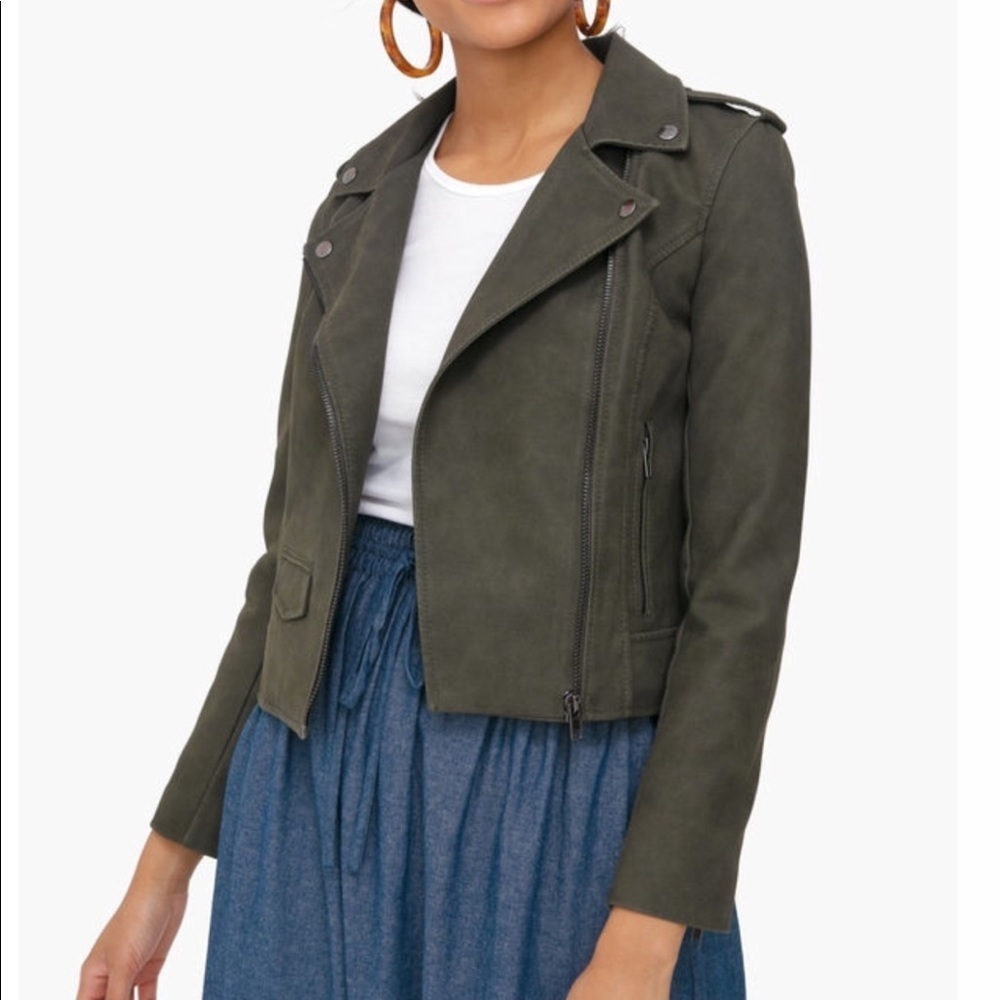 🌼BB Dakota Vegan leather jacket🌼